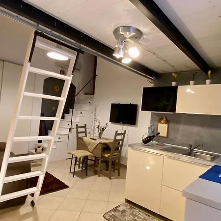 Zeus Charming Apartment Siraküza Dış mekan fotoğraf