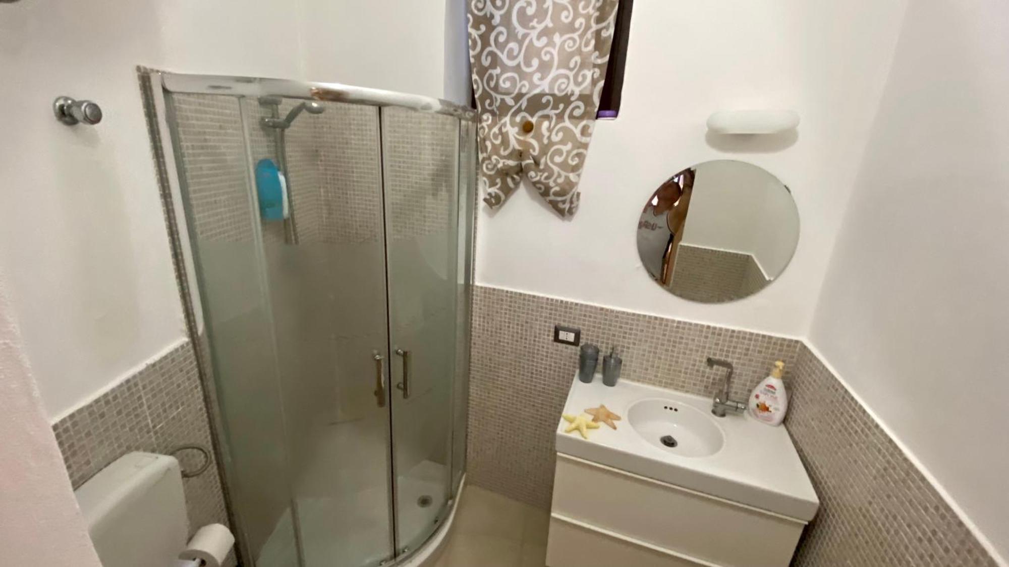 Zeus Charming Apartment Siraküza Oda fotoğraf